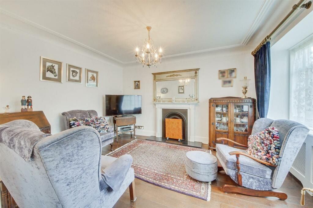 Property photo 3 of 66 4258703