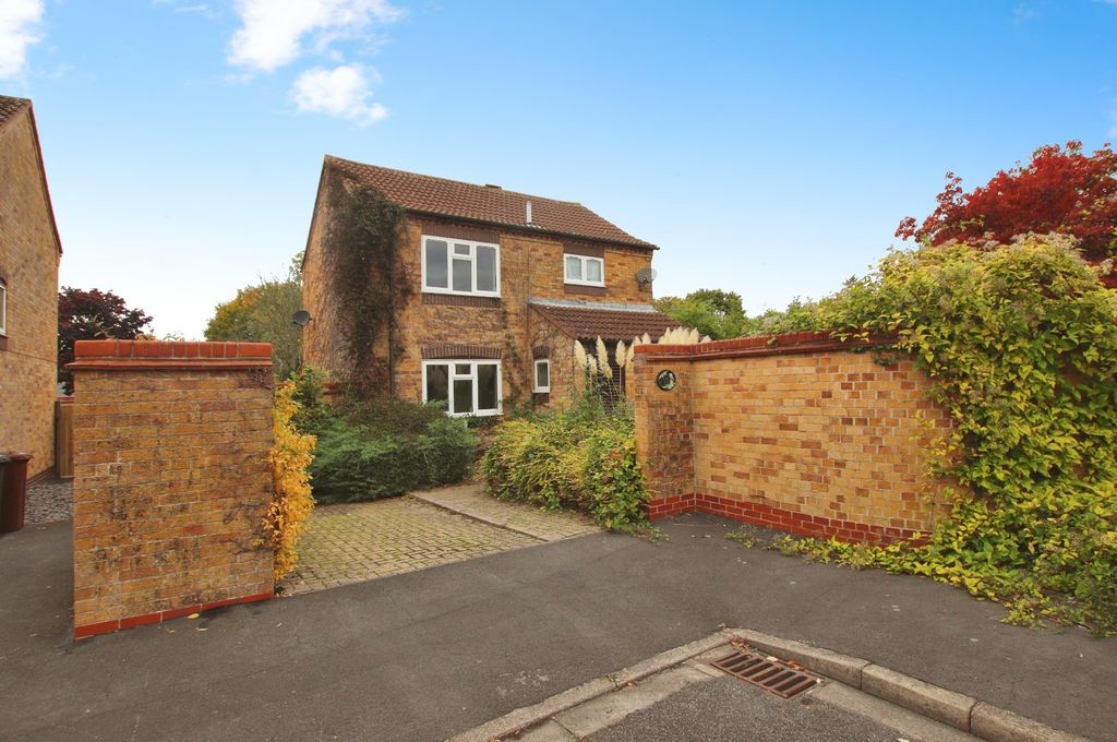 Property photo 1 of 18 4609510