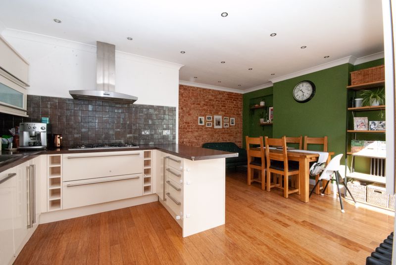 Property photo 2 of 19 Photo 10