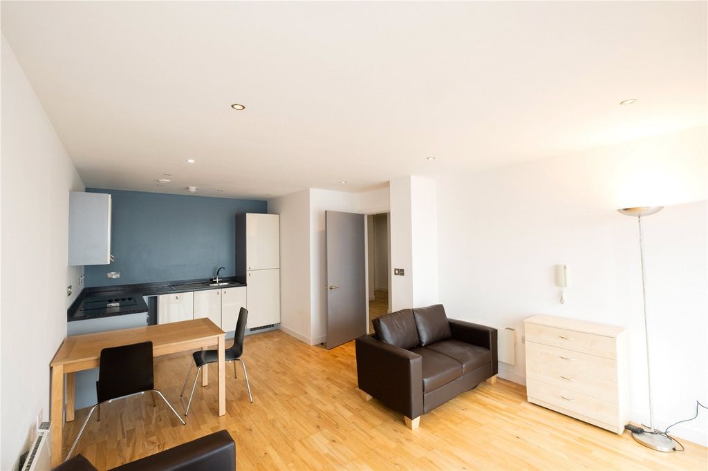 Property photo 2 of 6 Picture No. 02