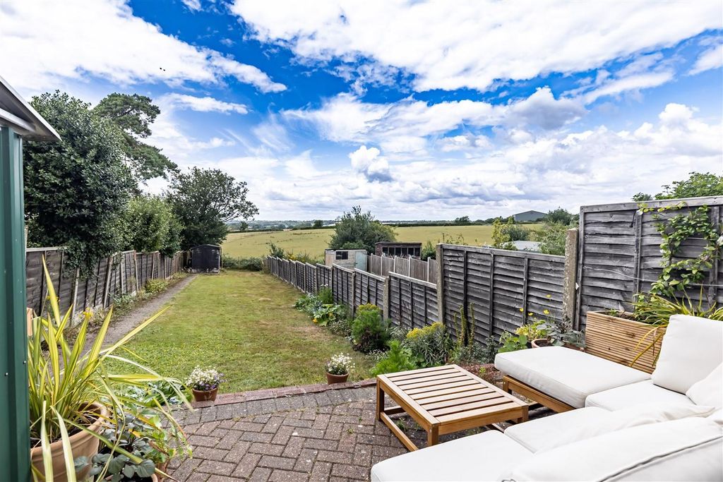 Property photo 2 of 28 38 Shaftesbury (12).Jpg