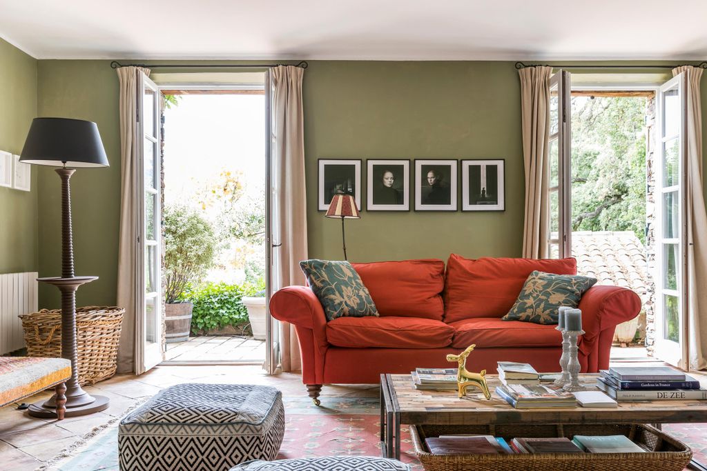 Property photo 2 of 20 Image