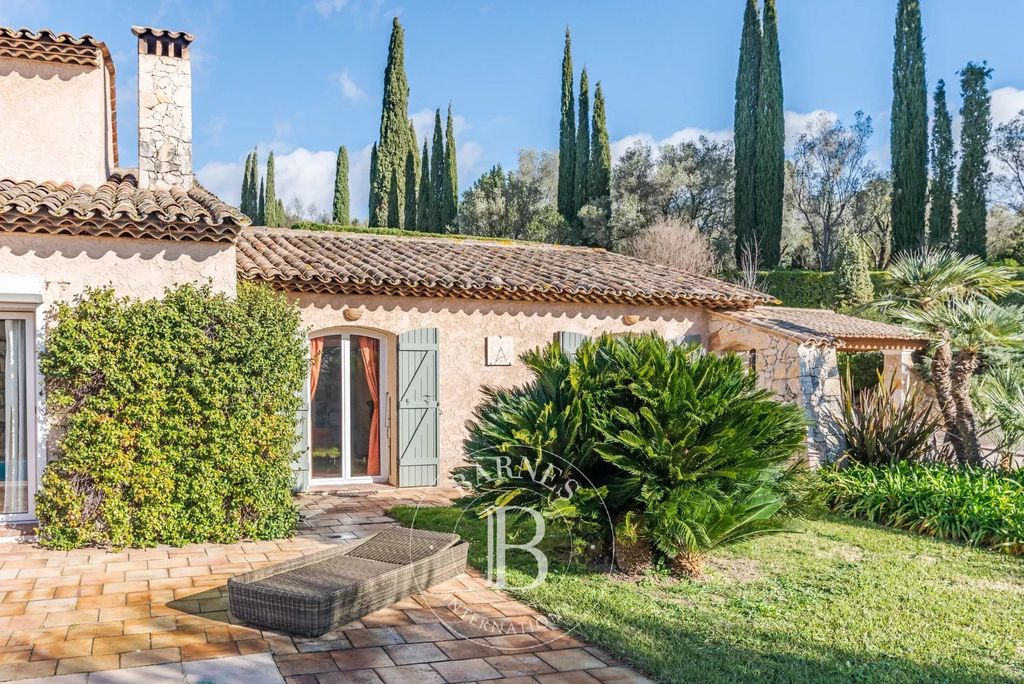 Property photo 3 of 18