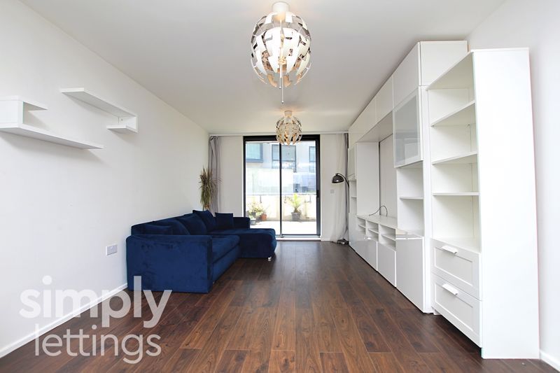 Property photo 3 of 11 Photo 6