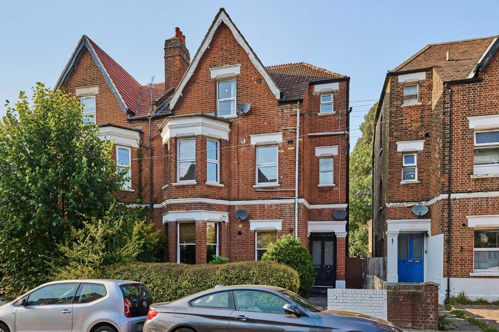 Property photo 1 of 6