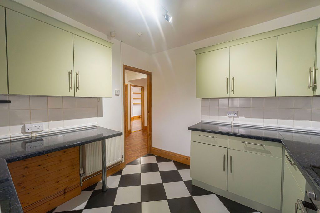 Additional image 6 of 2 bed flat for saleWaunfawr Gardens, Cross Keys NP11