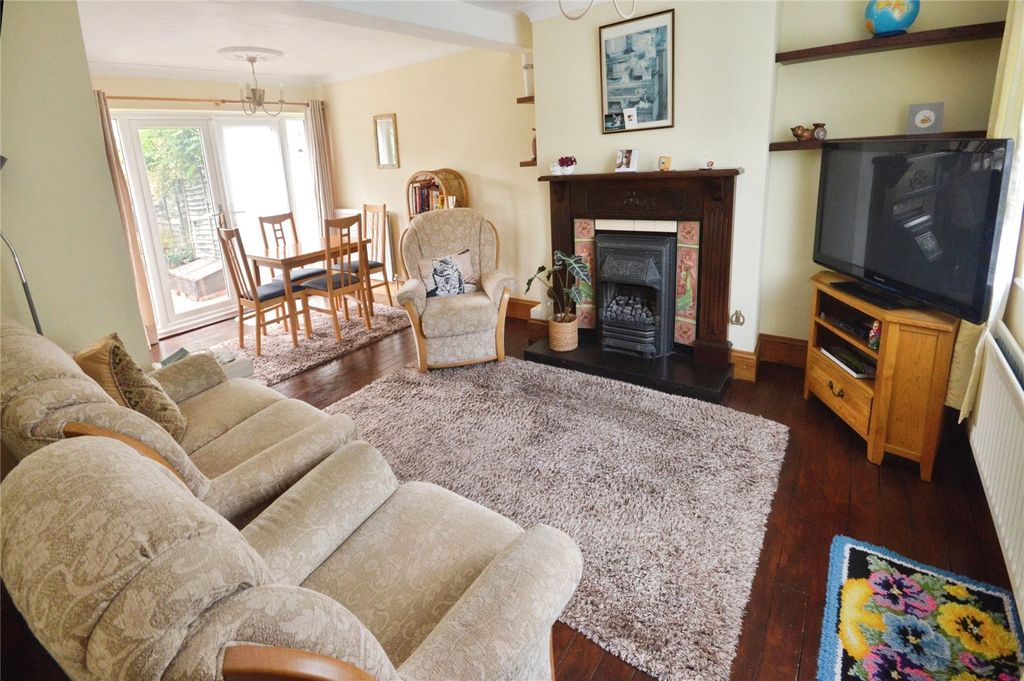 Property photo 2 of 17 Picture No. 01