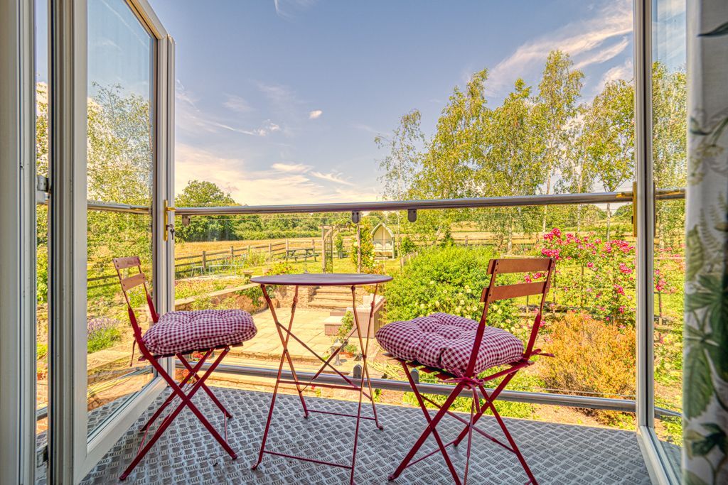 Property photo 3 of 46