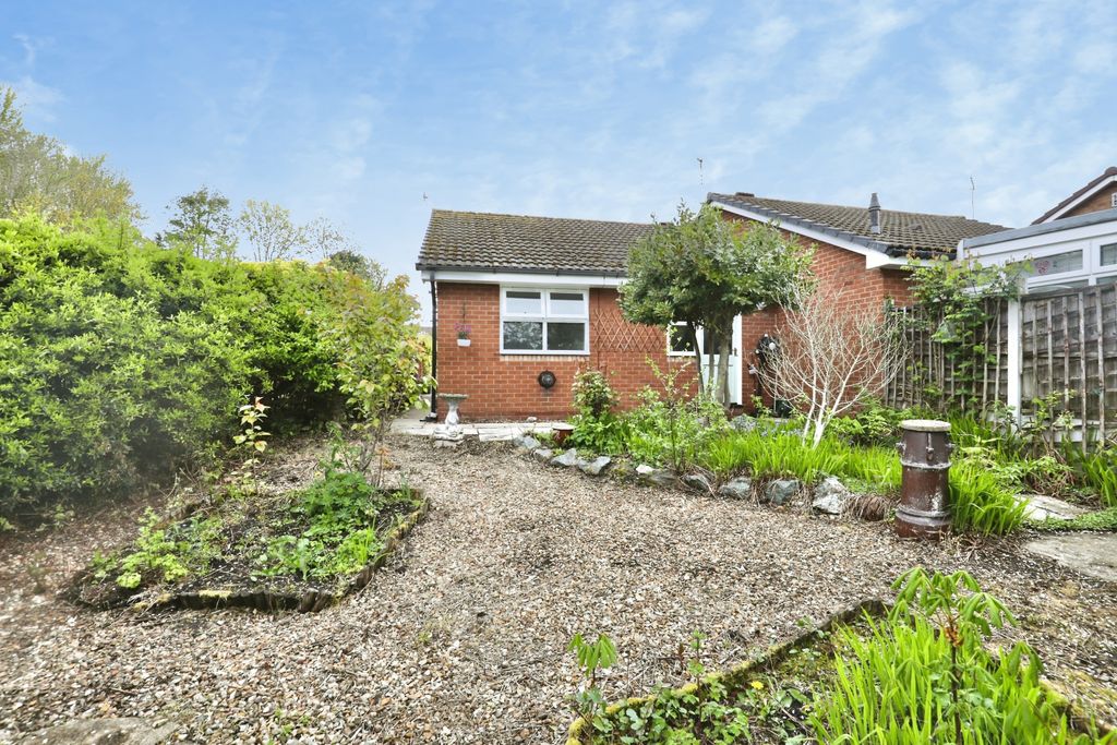 Property photo 2 of 14 Garden