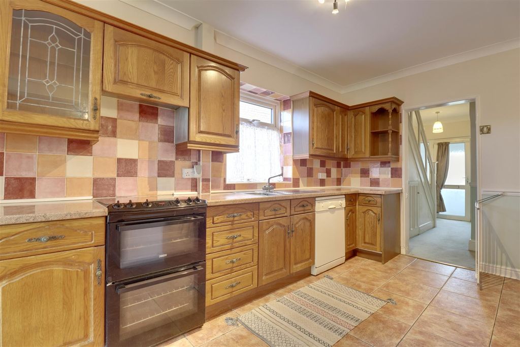 Property photo 2 of 15 A3Ca62Ec-C7E0-4Ebe-A835-04D0427Fd6A3_1_201_A.Jpeg