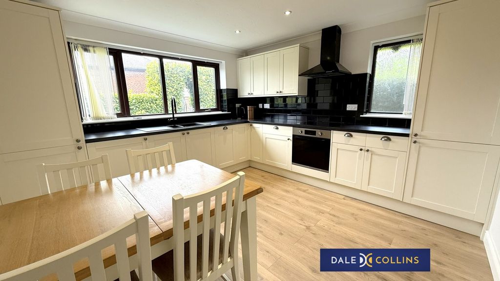 Property photo 3 of 27 Photo 18