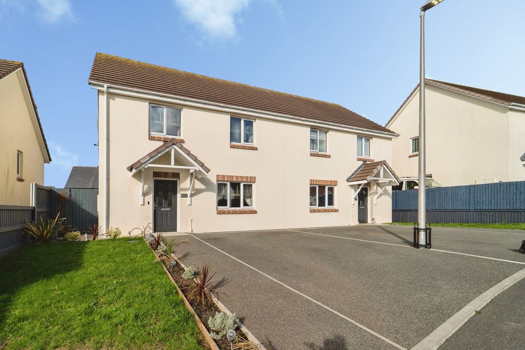 Property photo 1 of 24 Pbox-Img.Jpg