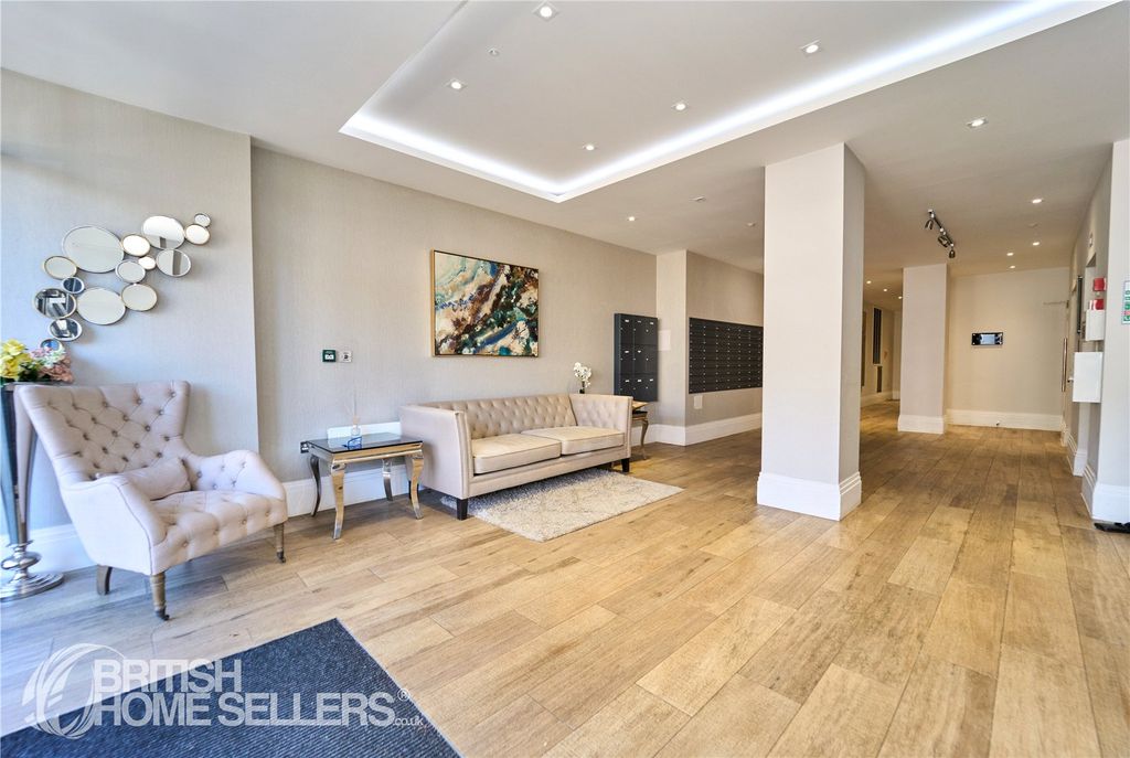 Property photo 3 of 26 Picture No. 06