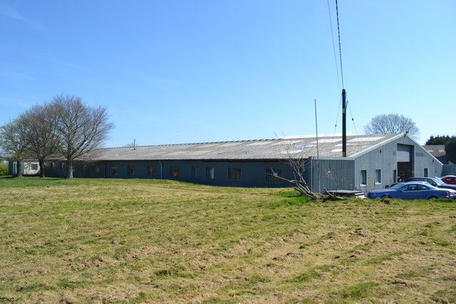 Property photo 2 of 19