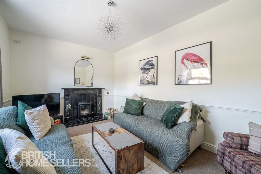 Property photo 2 of 17 Picture No. 15