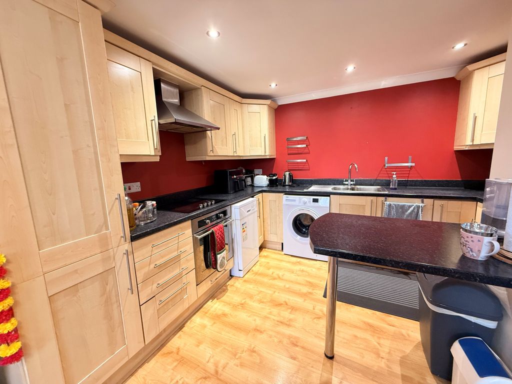 Property photo 2 of 7 Image