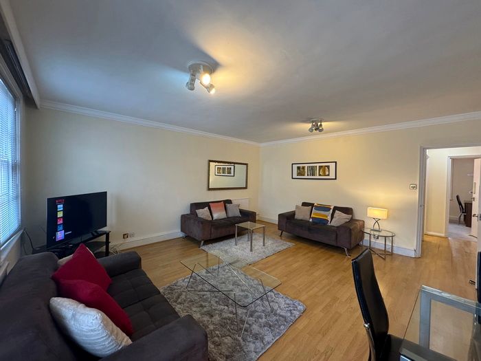 Property photo 2 of 11