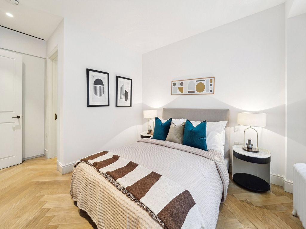 Property photo 3 of 11 Southampton St