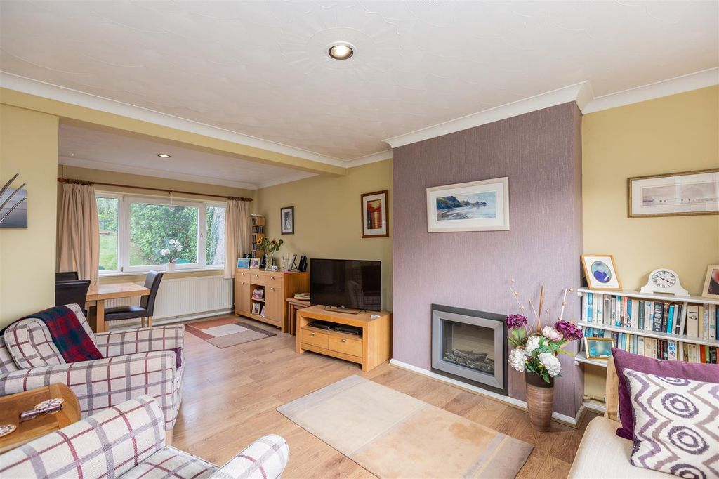Property photo 3 of 30 Cz0A0890-Edit.Jpg