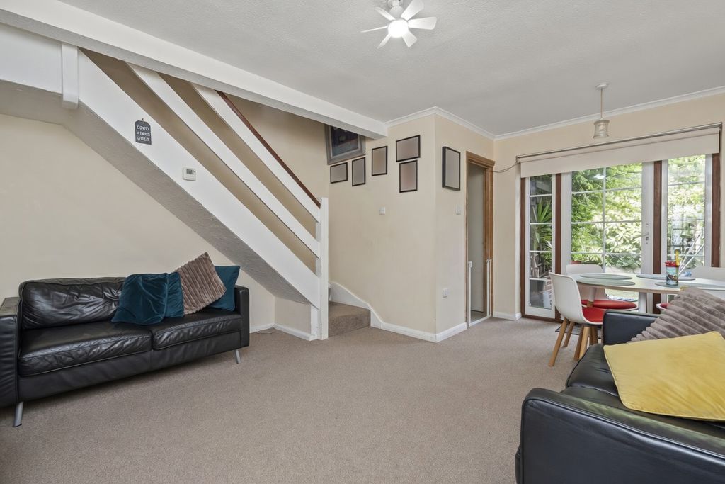 Property photo 3 of 13 Photo 16