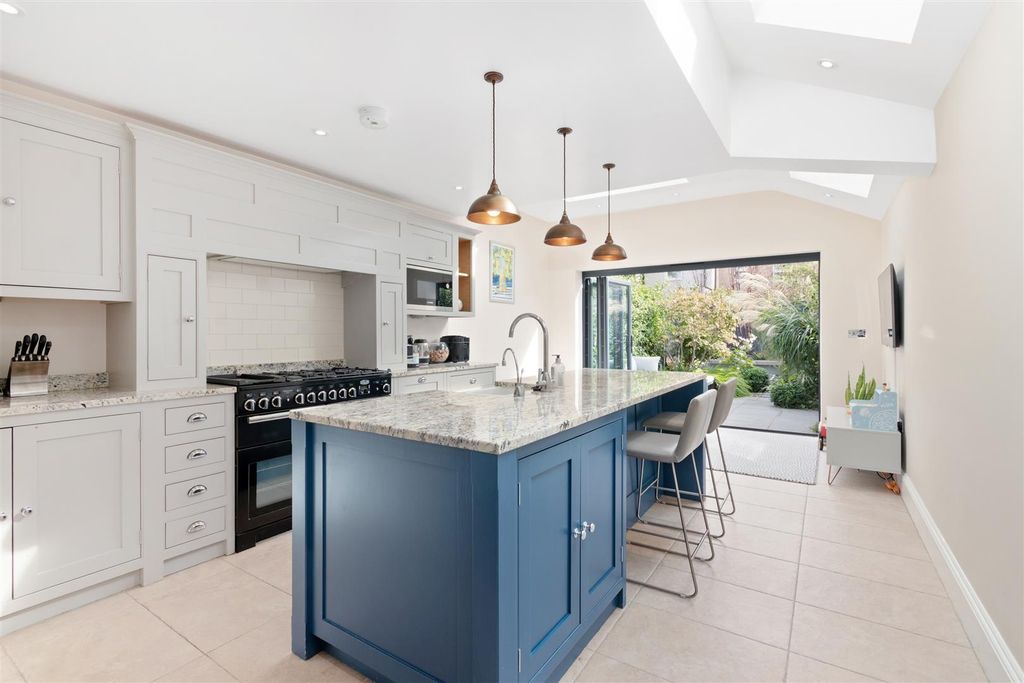 Property photo 1 of 15 Kitchen