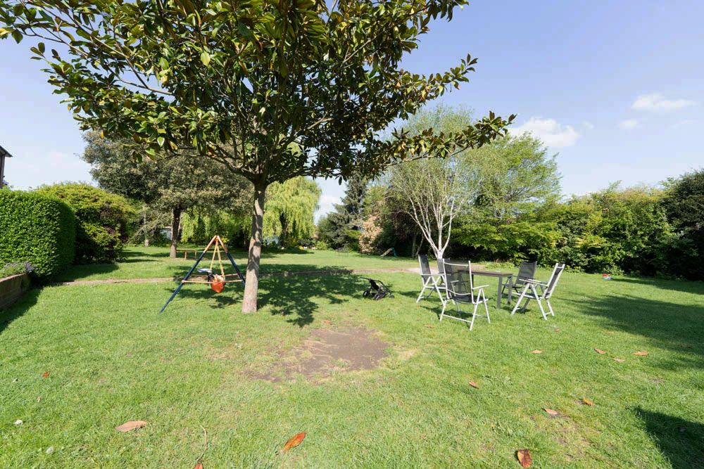 Property photo 3 of 23