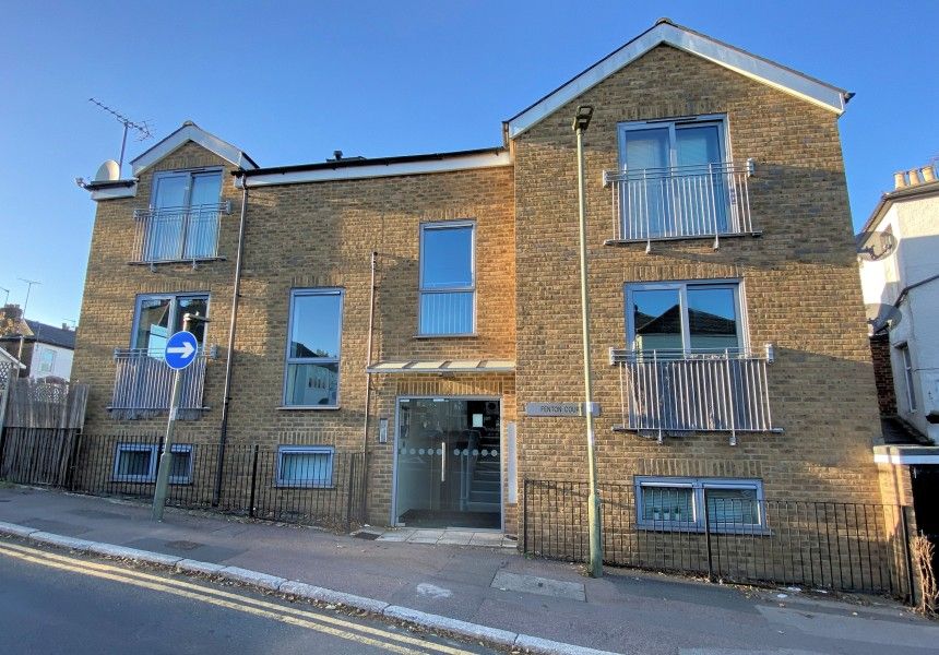 Property photo 3 of 6