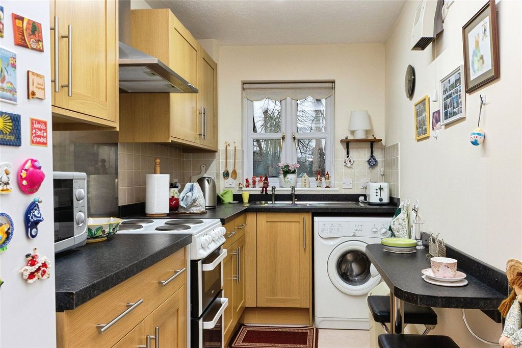 Property photo 2 of 23 Picture No. 02