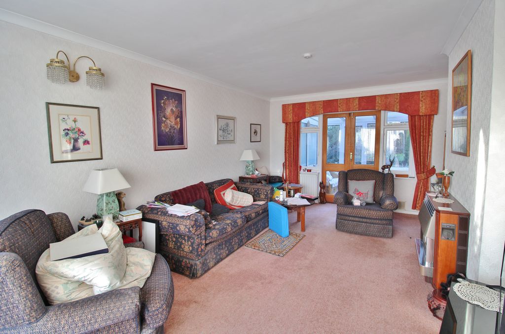 Property photo 2 of 14