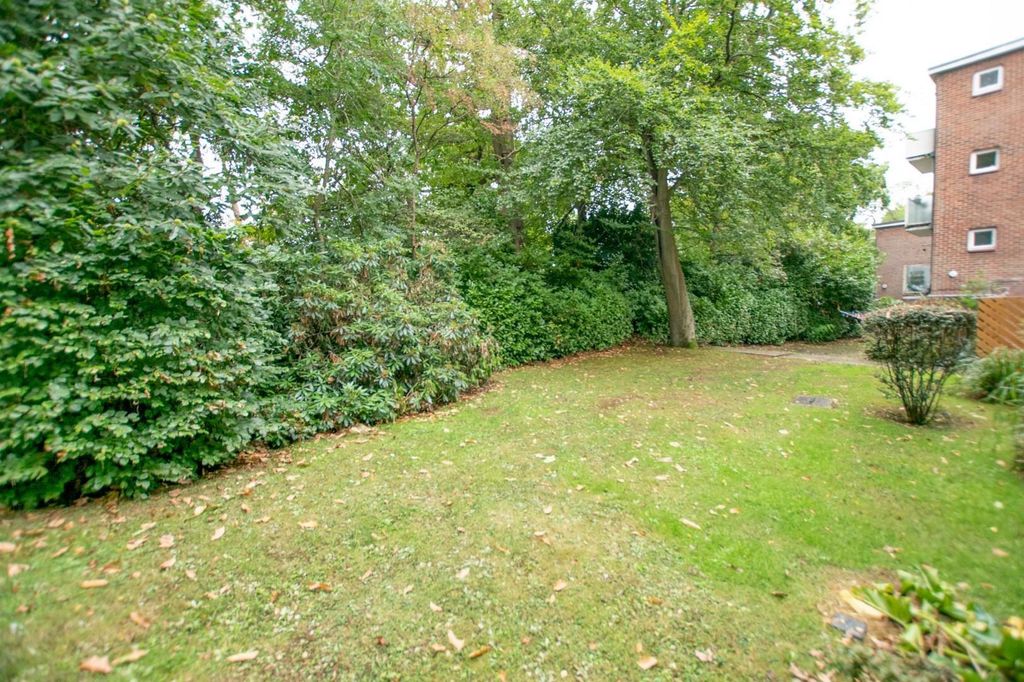 Property photo 2 of 11 Ah8Lzzeqque2Nlnlvydswq.Jpg