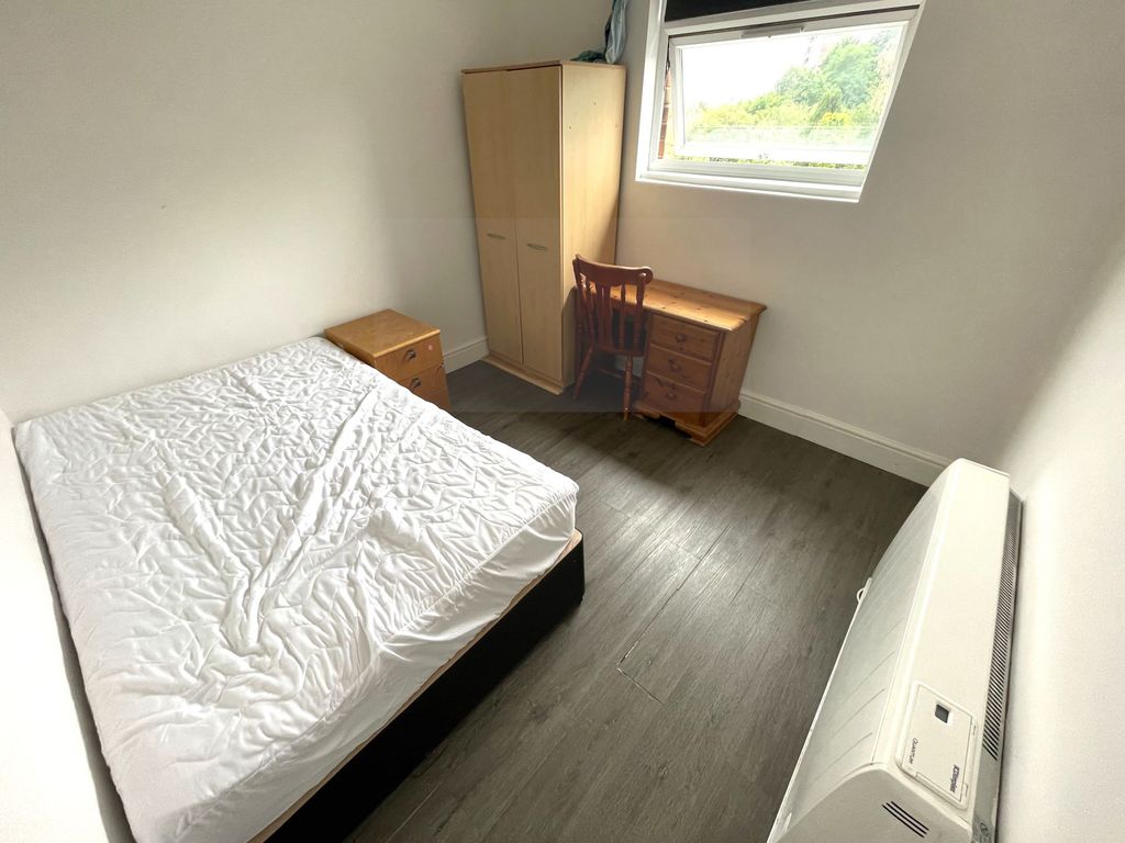 Property photo 2 of 5 Photo 2