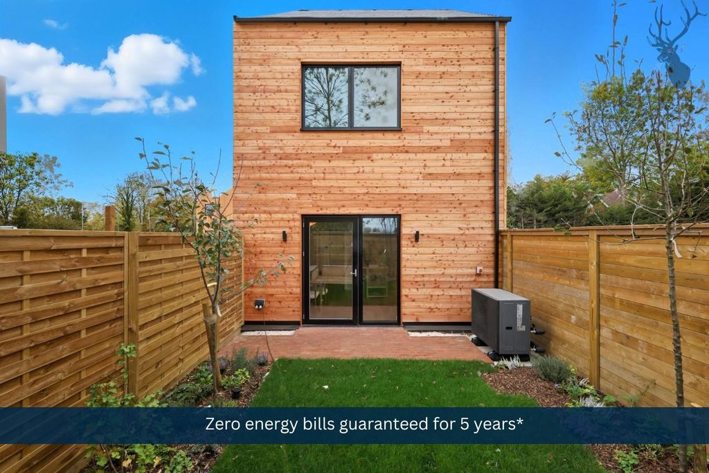 Property photo 2 of 28