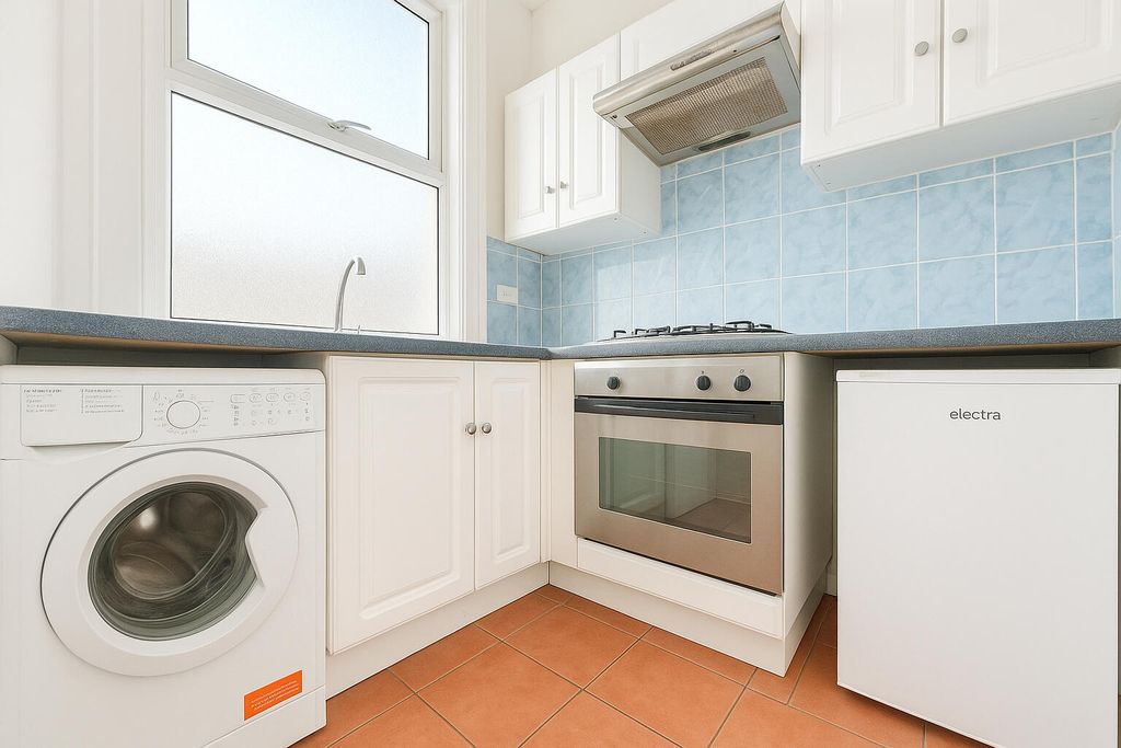 Property photo 1 of 3 Kitchen