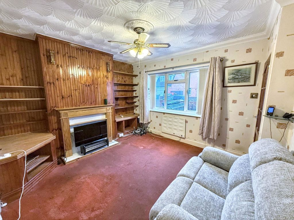 Property photo 3 of 16