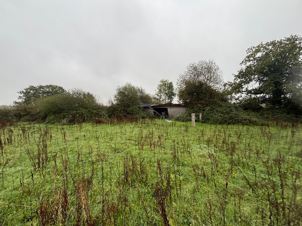 Property photo 3 of 13