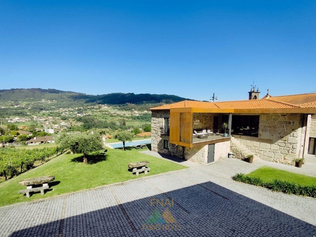 Property photo 1 of 30 Charming Agritourism With 12 Suites And Pool In Ponte Da Barca