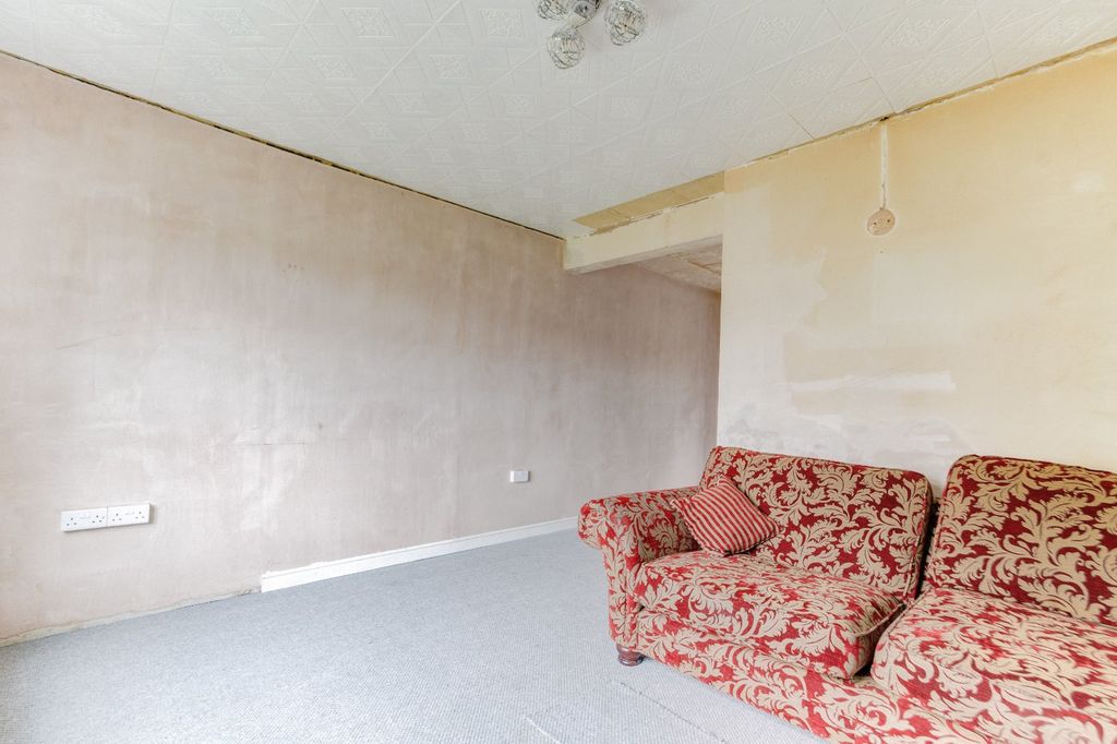 Property photo 2 of 13 Picture No. 07