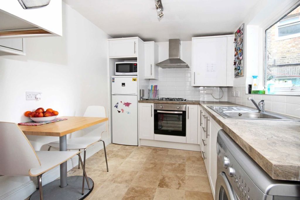 Property photo 2 of 4