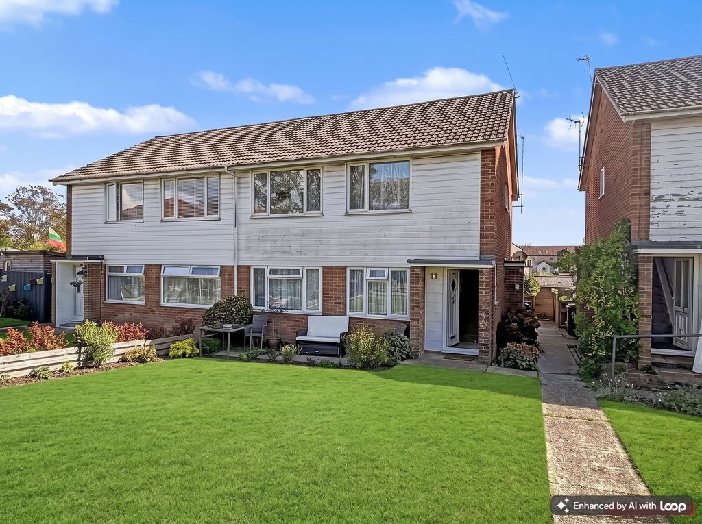 Property photo 1 of 11