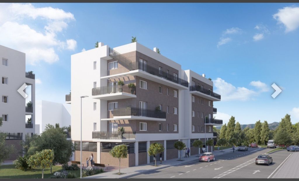 Property photo 1 of 3