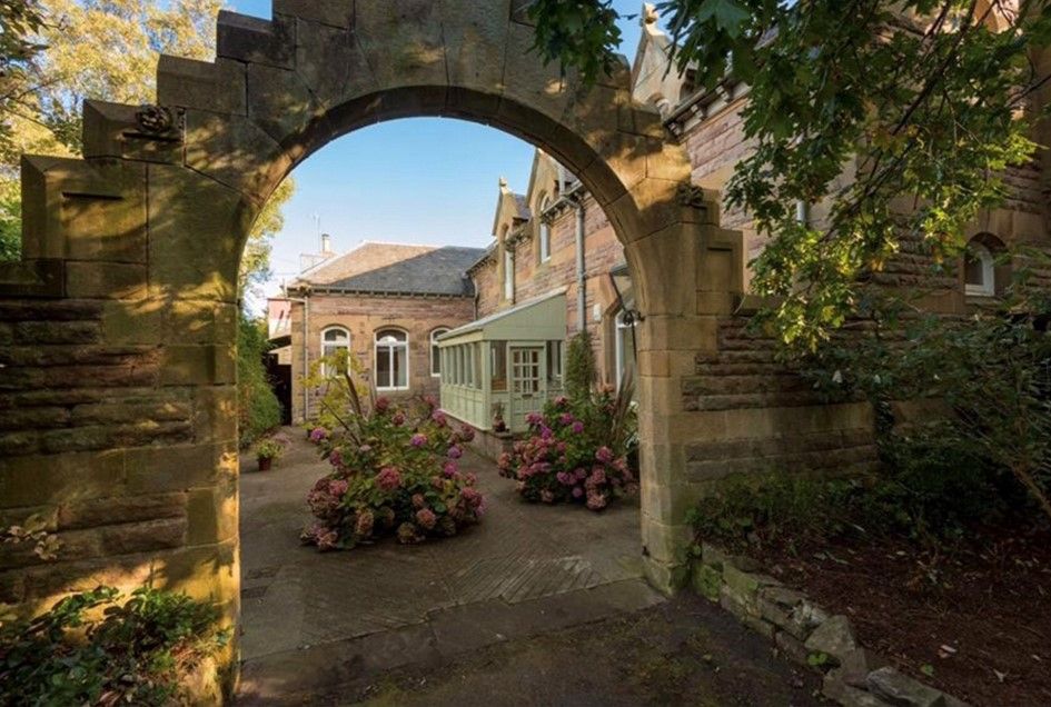 Property photo 3 of 21 Photo 3