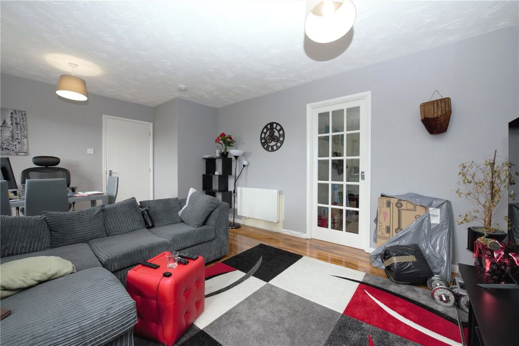 Property photo 3 of 6 Picture No. 06