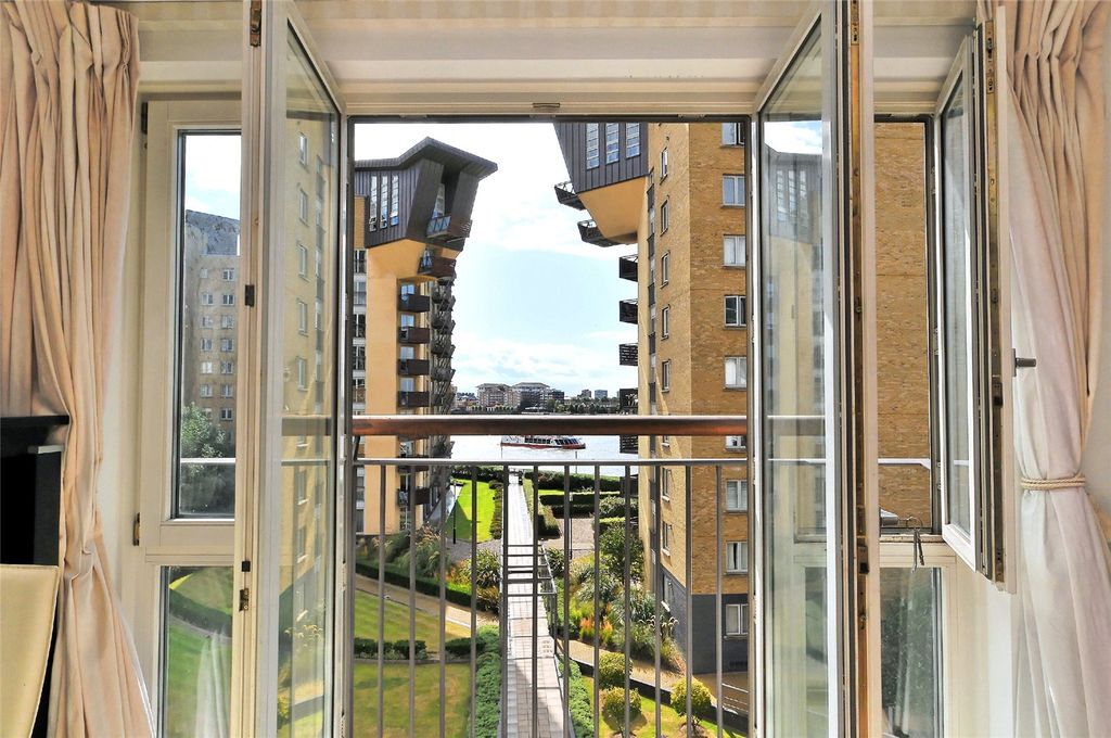 Property photo 2 of 8 Picture No. 10