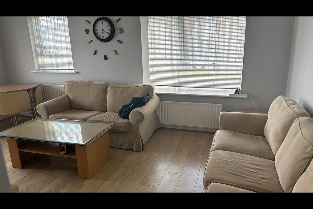 Property photo 2 of 4