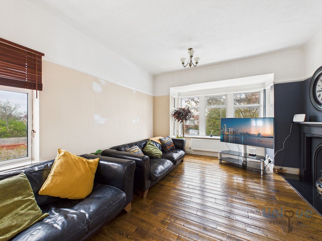 Property photo 3 of 25