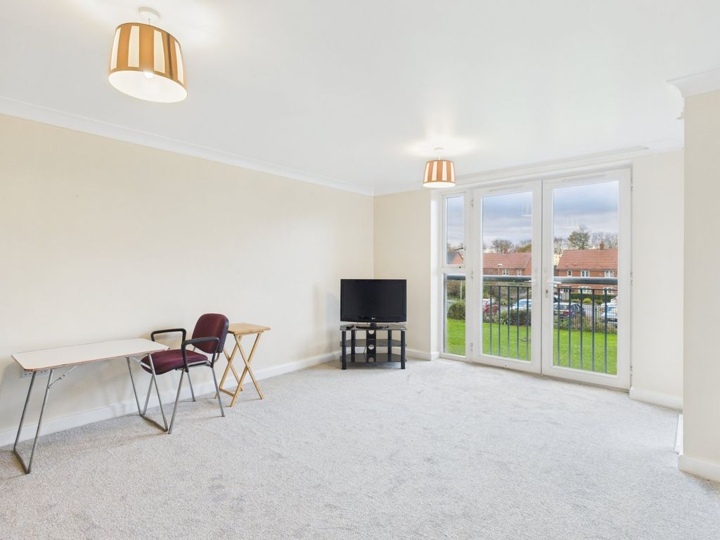 Property photo 3 of 8 Living Room