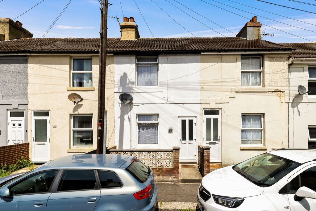 Property photo 1 of 11