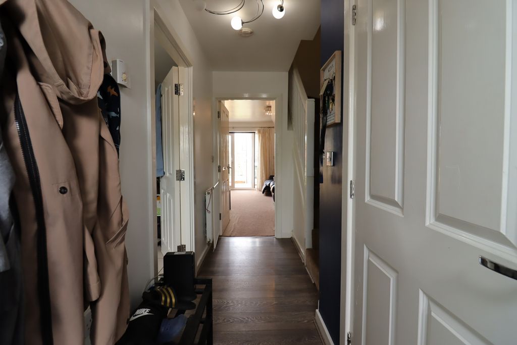 Property photo 2 of 17 Gallery