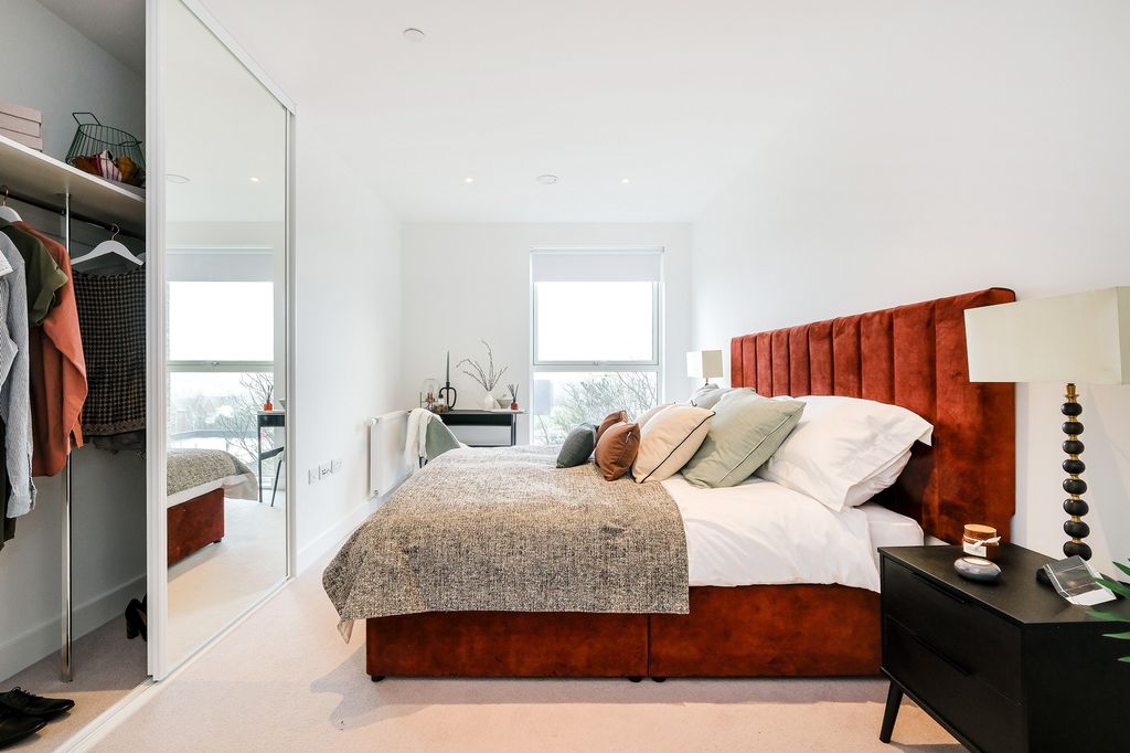 Property photo 2 of 6 2 Bedroom