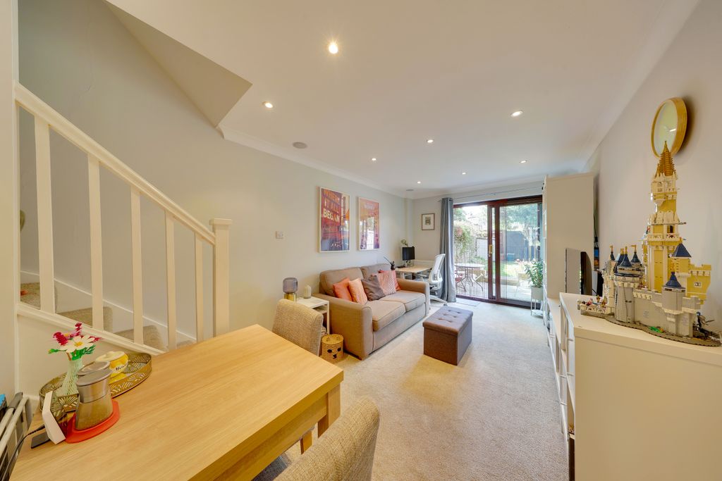Property photo 2 of 15